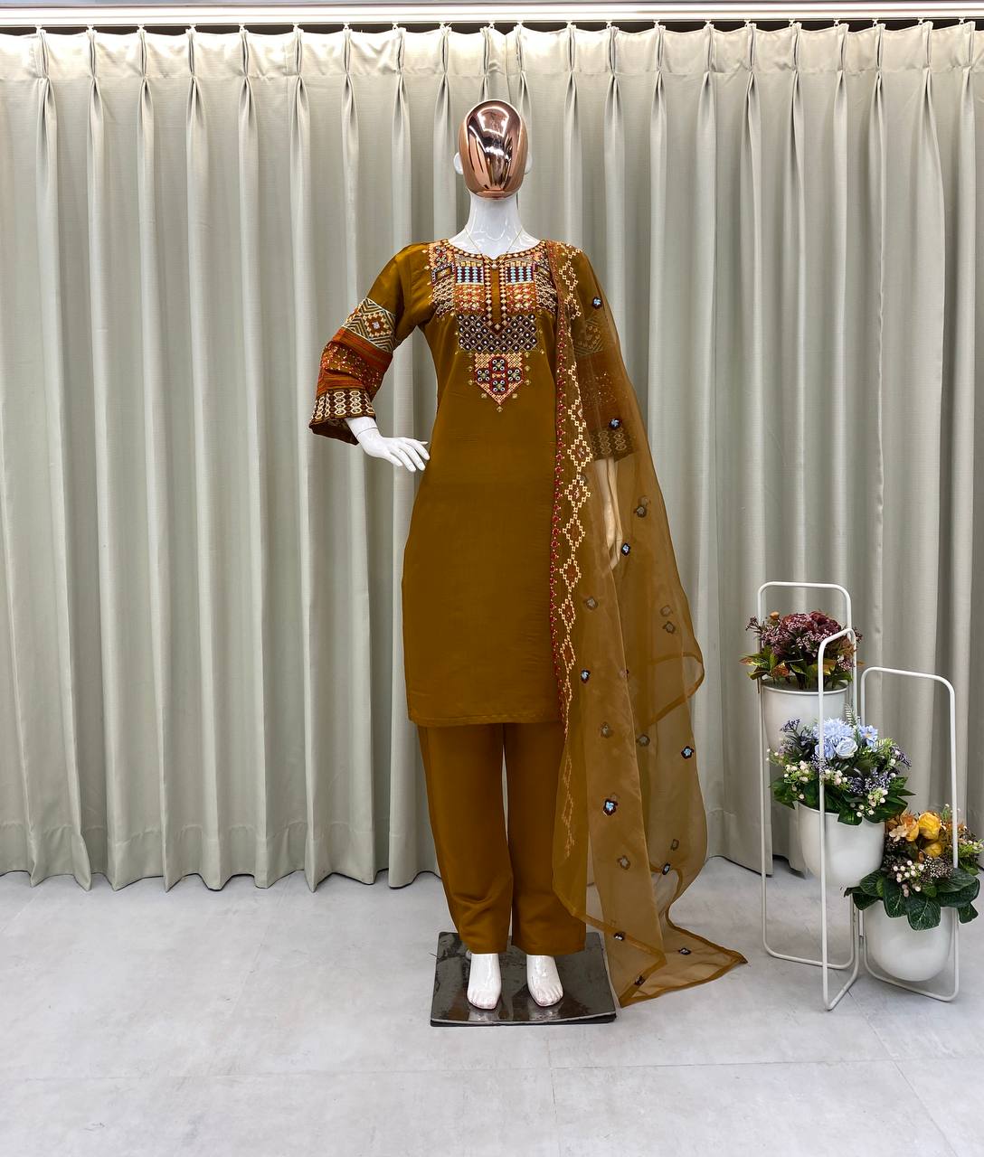 Roman silk foil paper work kurta set with organza dupatta