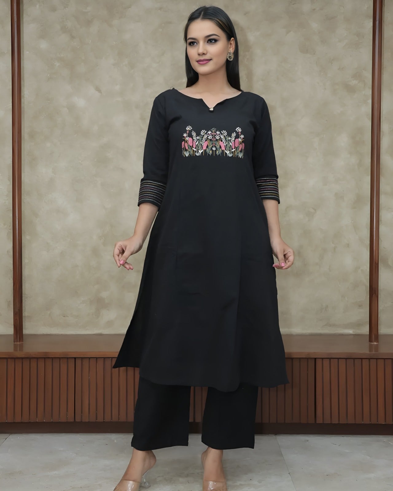 Women Floral Printed Regular Pure Cotton Kurta with Trousers