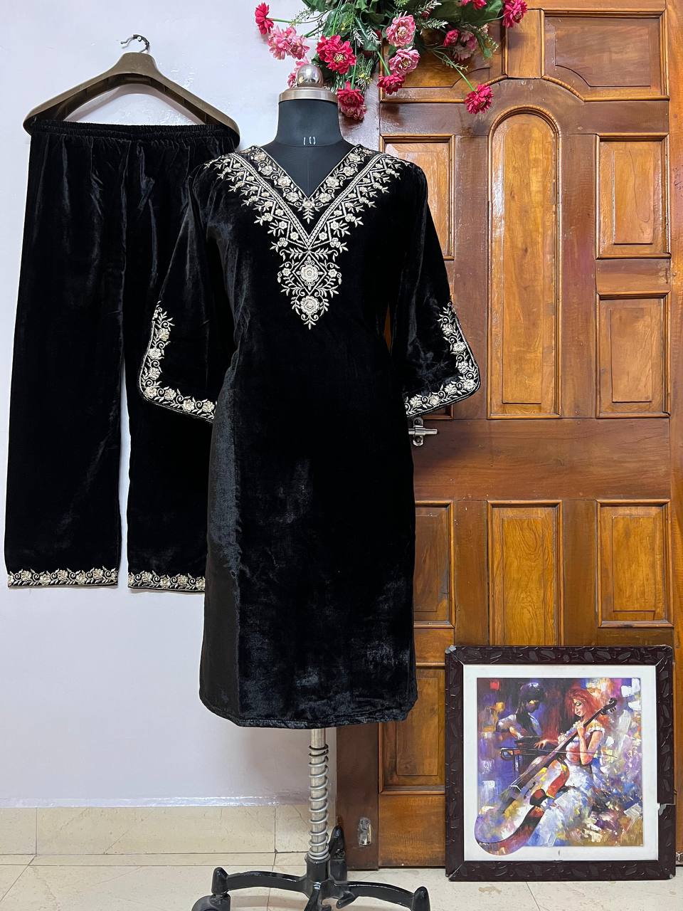 "Elegant Heavy Velvet Set with Beautiful Embroidery Work – Fully Stitched Top & Plazzo"