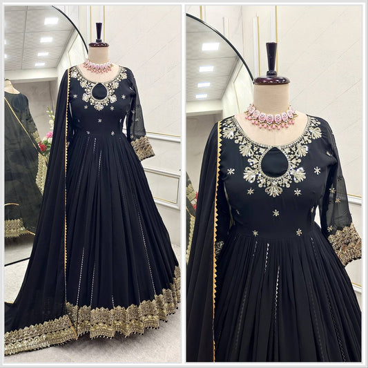 "Elegant Gwon Set with Embroidered Dupatta and Comfortable Pent"
