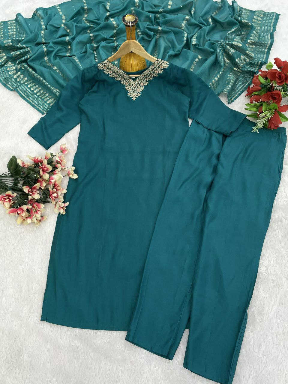 "Charming Viscose Chanderi Kurti Set with Sequence Embroidery & Jacquard Silk Dupatta"