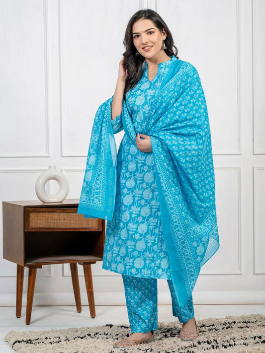 "Breezy Elegance: Pure Cotton Kurti Set for Sunny Days"