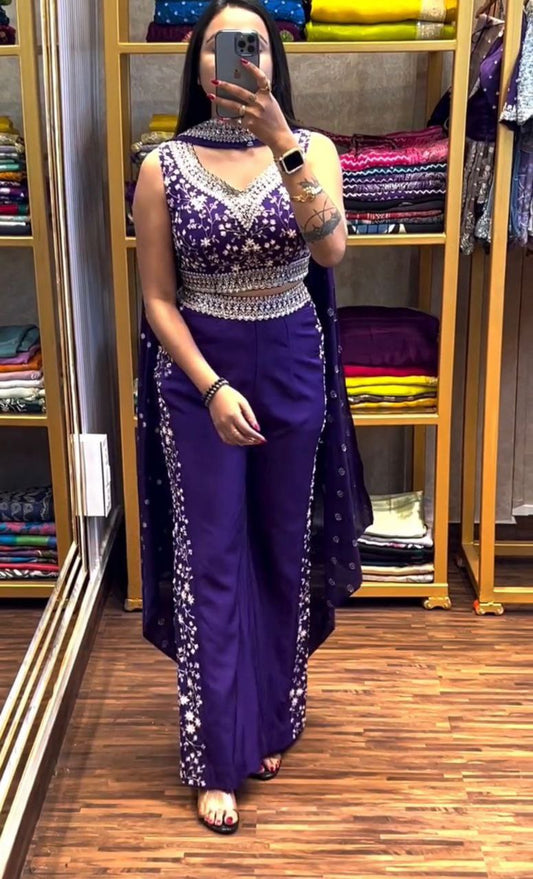 "Elegant Heavy Chinon Set with Thread & Sequence Work"