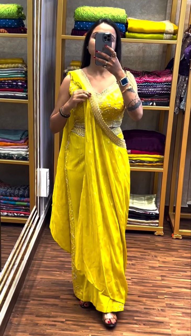 "Elegant Heavy Chinon Set with Thread & Sequence Work"