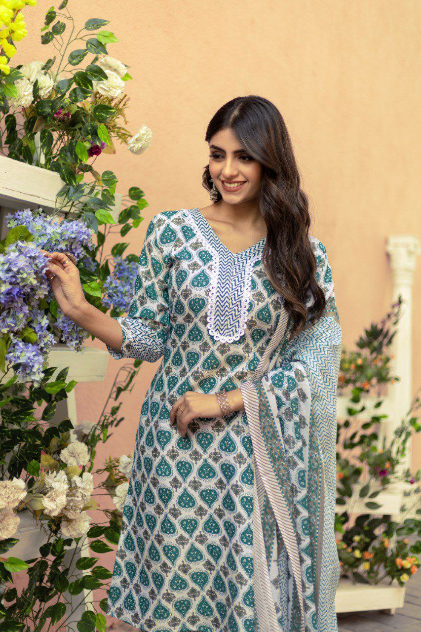 "Elegant Green Cotton Printed V-Neck Kurti Set with Divider Plaza & Mal Cotton Dupatta"