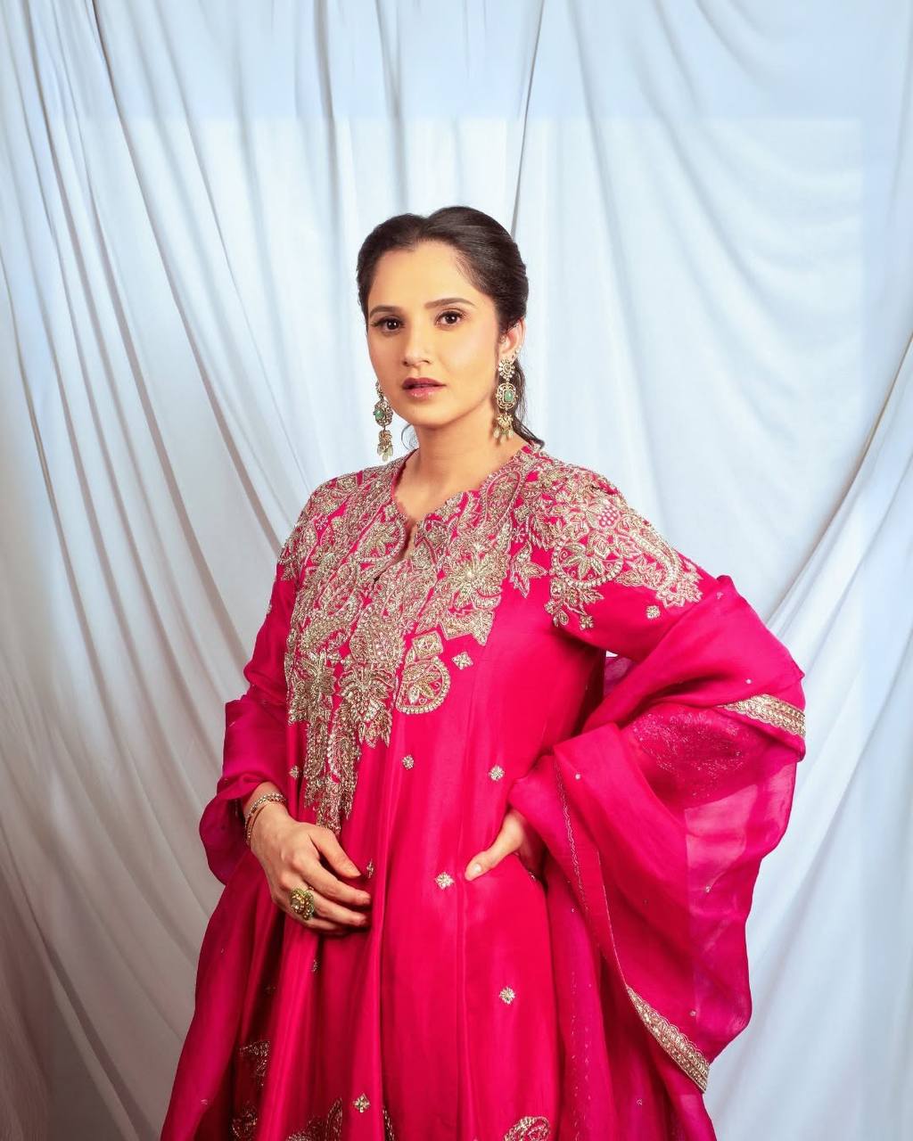 "Elegant Bloom Vichitra Sequin Embroidered Set with Organza Dupatta"