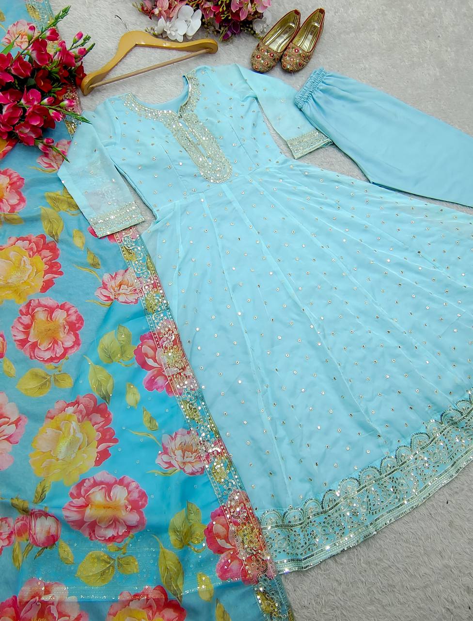 "Elegant Gwon-Pent Set with Digital Print Dupatta and Embroidery Work"