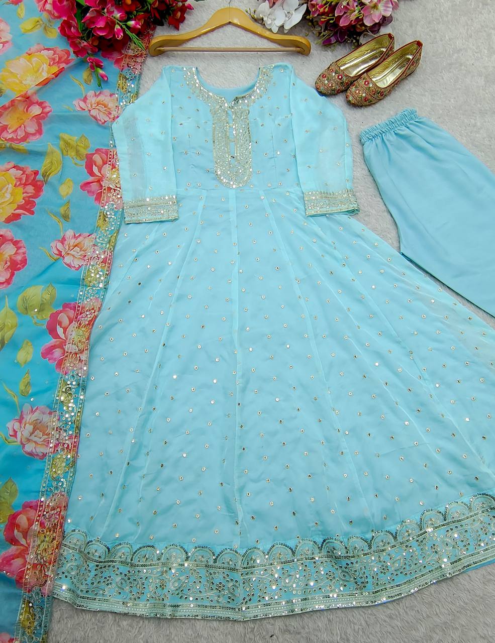"Elegant Gwon-Pent Set with Digital Print Dupatta and Embroidery Work"