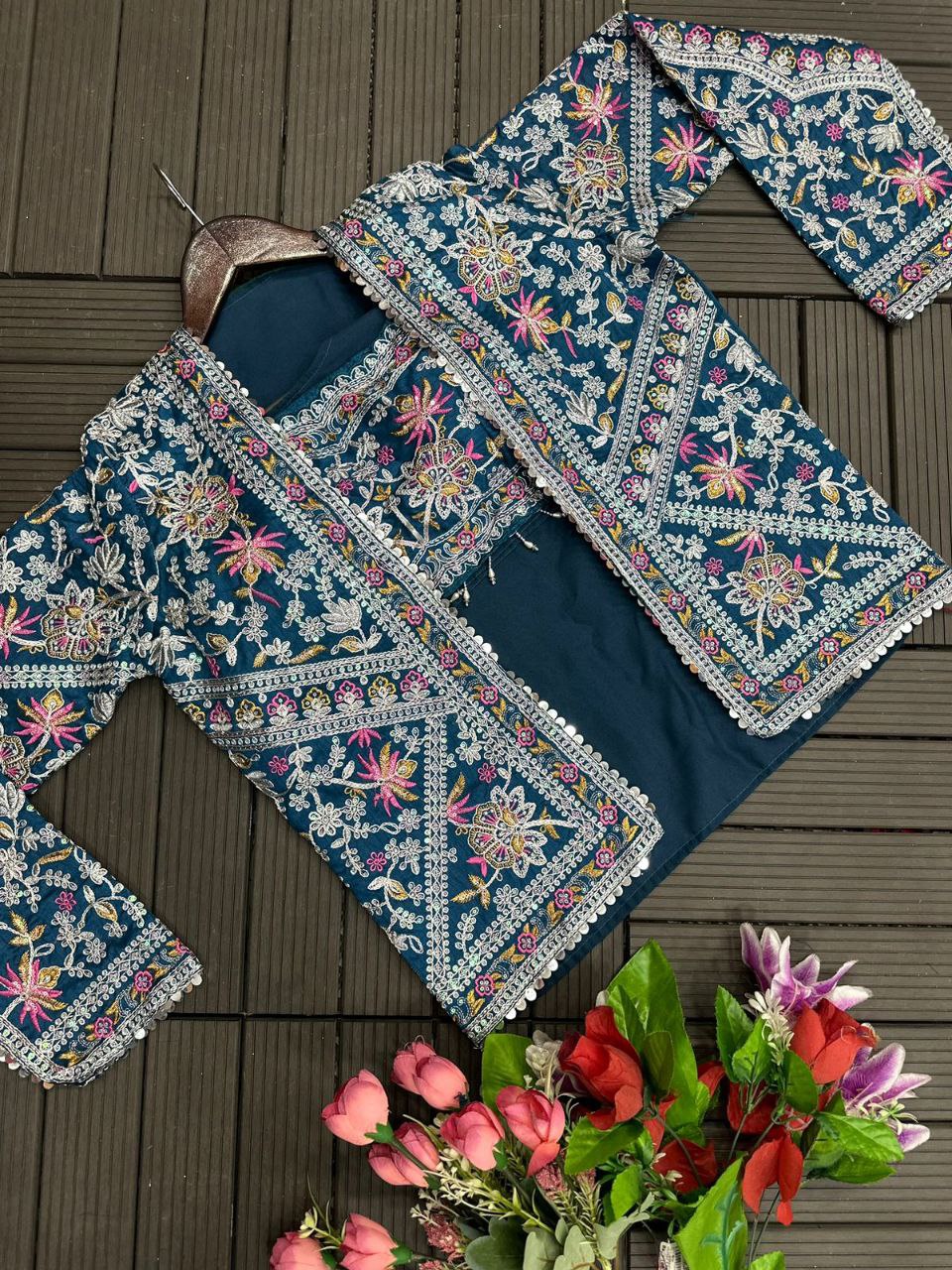 "Elegant Embroidered Chinon Saree with Banglori Jacket & Blouse"