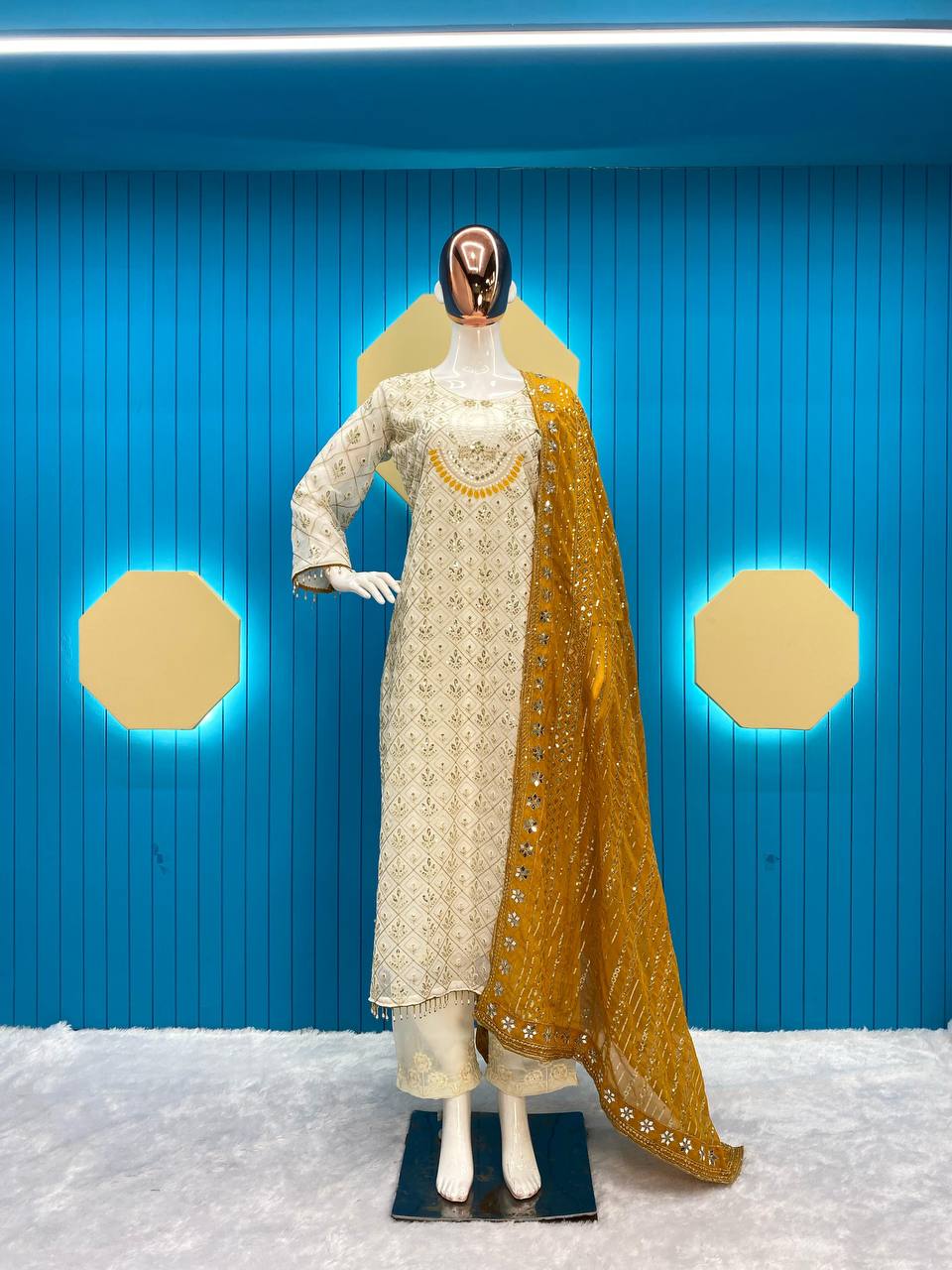 Designer Embroidery Kurta Pant set