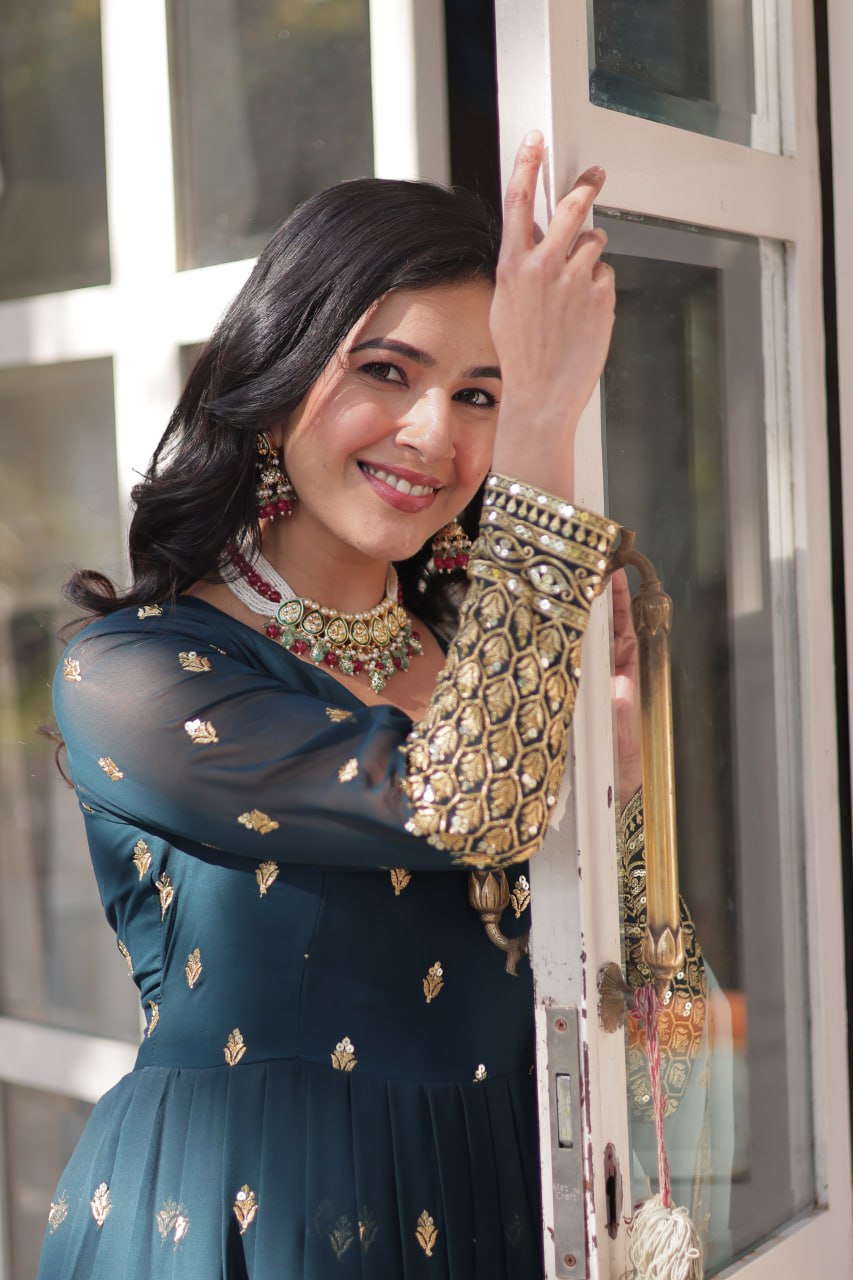 “Elegant Faux Blooming Embroidered Gown with Tabby Silk Dupatta”