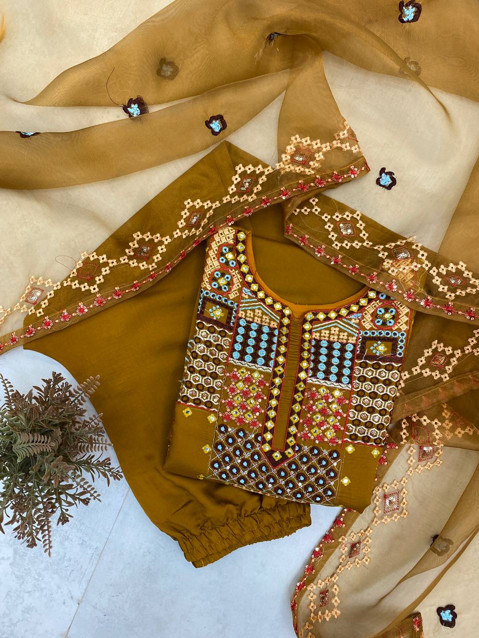 Roman silk foil paper work kurta set with organza dupatta