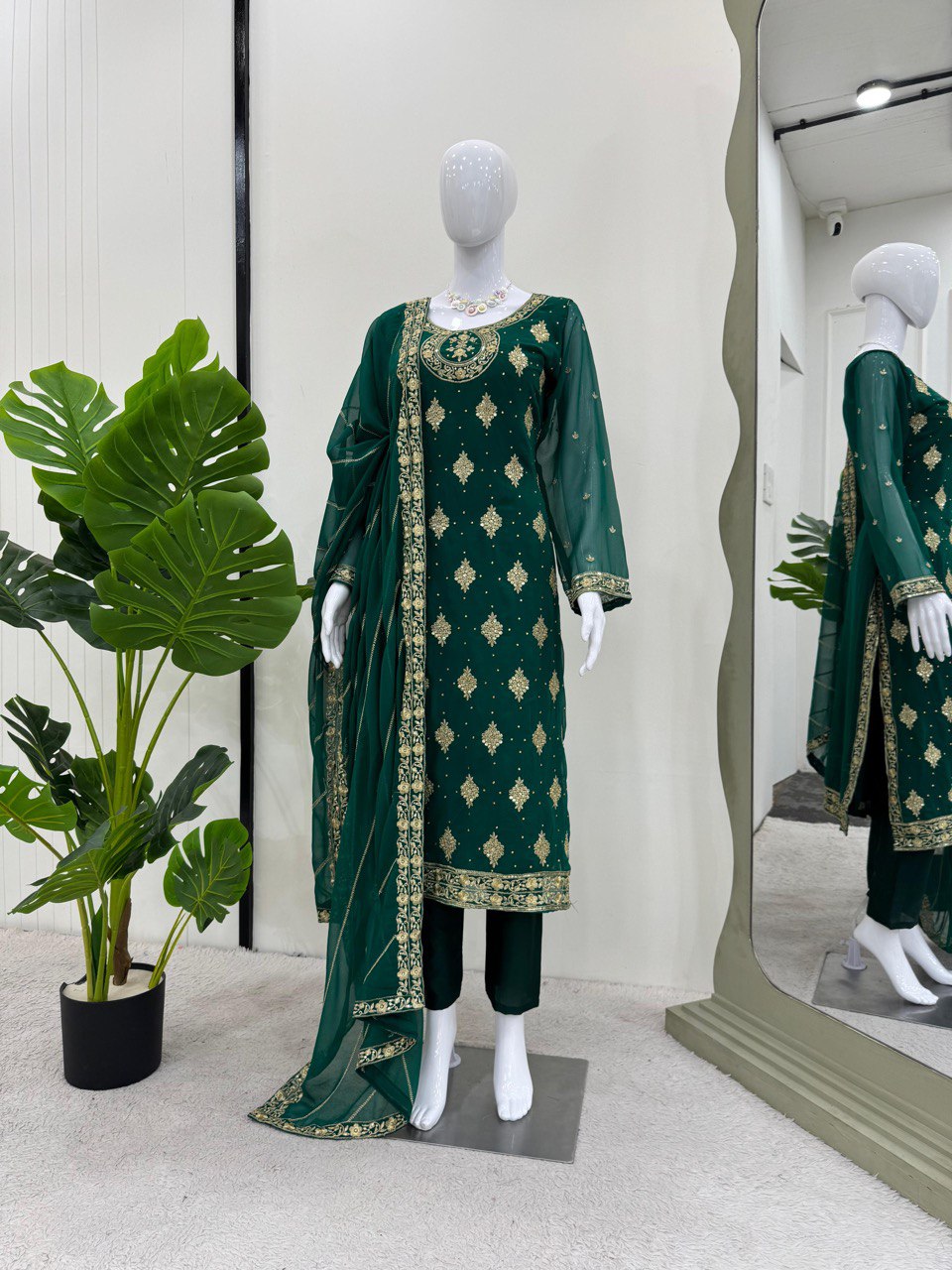 Georgette kurta pant with dupatta sets,Thread work