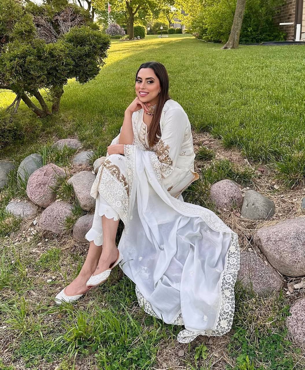 White kurta pant with dupatta sets,Elegant Ready to Wear Outfit Set