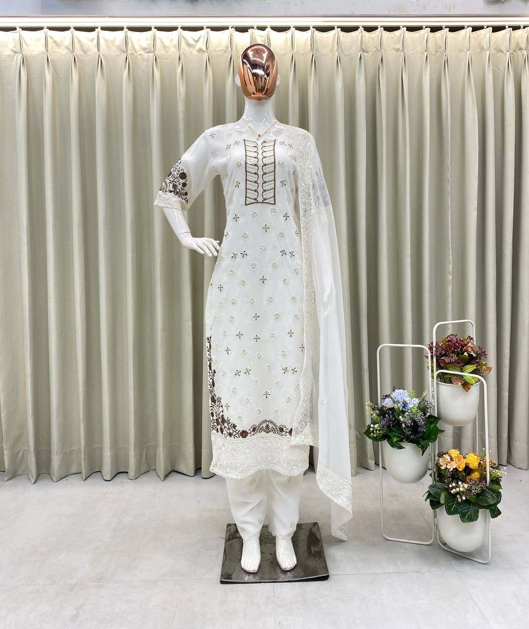 White kurta pant with dupatta sets,Elegant Ready to Wear Outfit Set