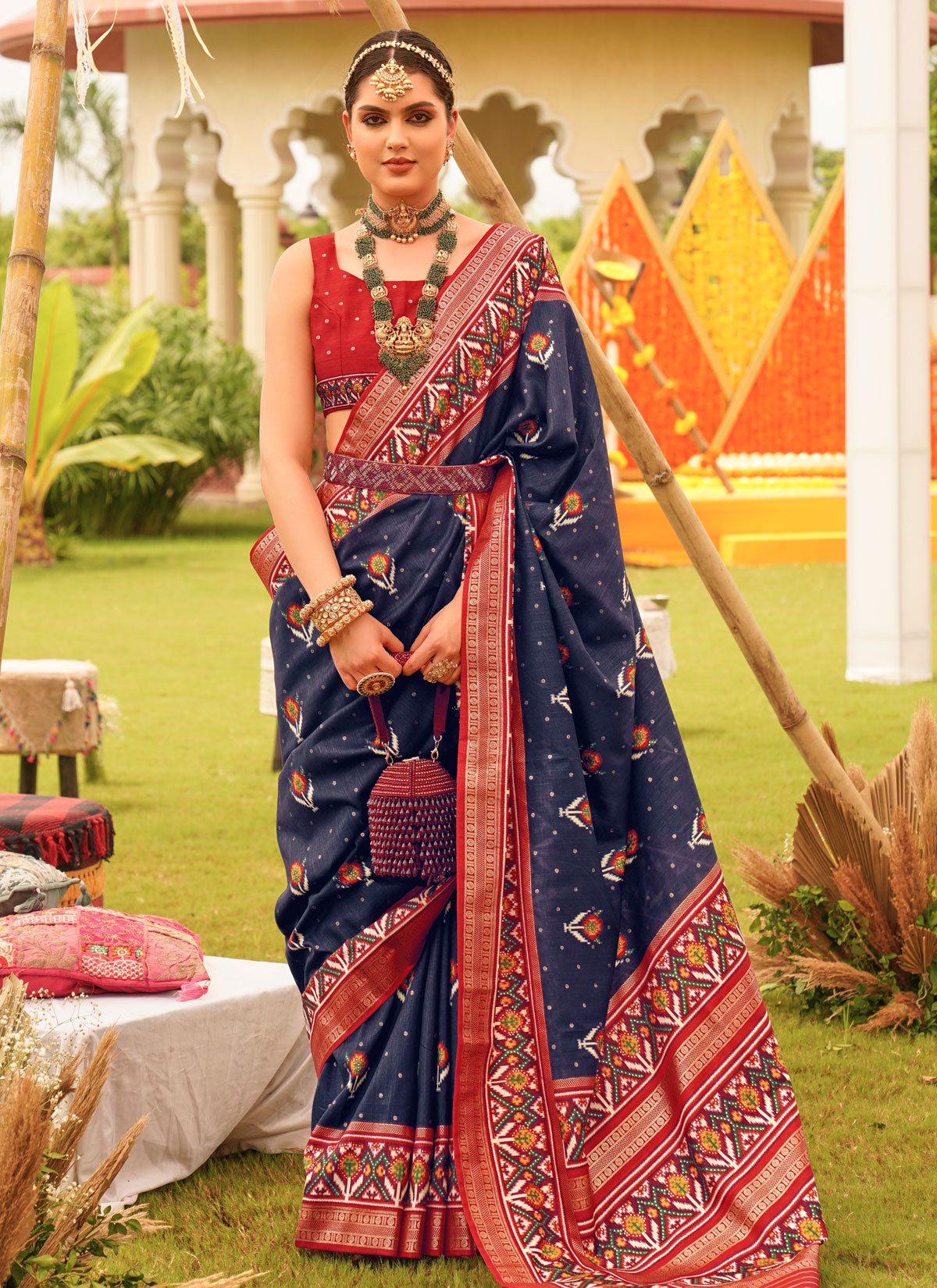 Silk Blend Traditional Saree With Woven Work For Party In Navy Blue