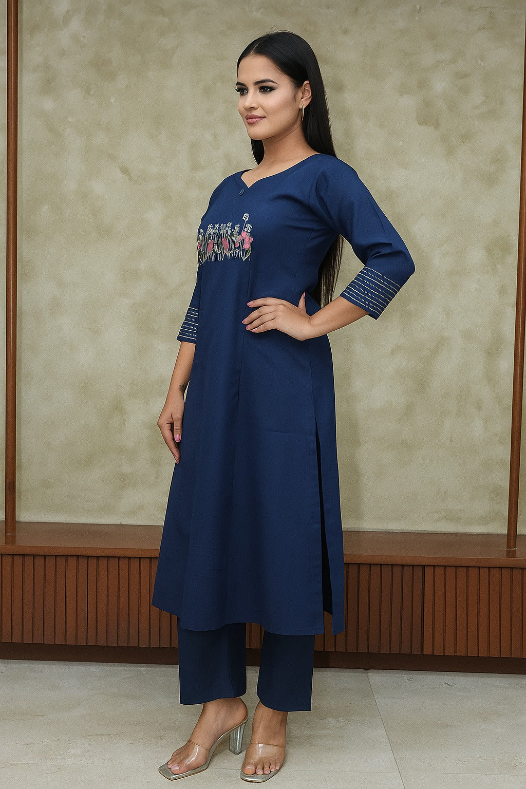 Women Floral Printed Regular Pure Cotton Kurta with Trousers
