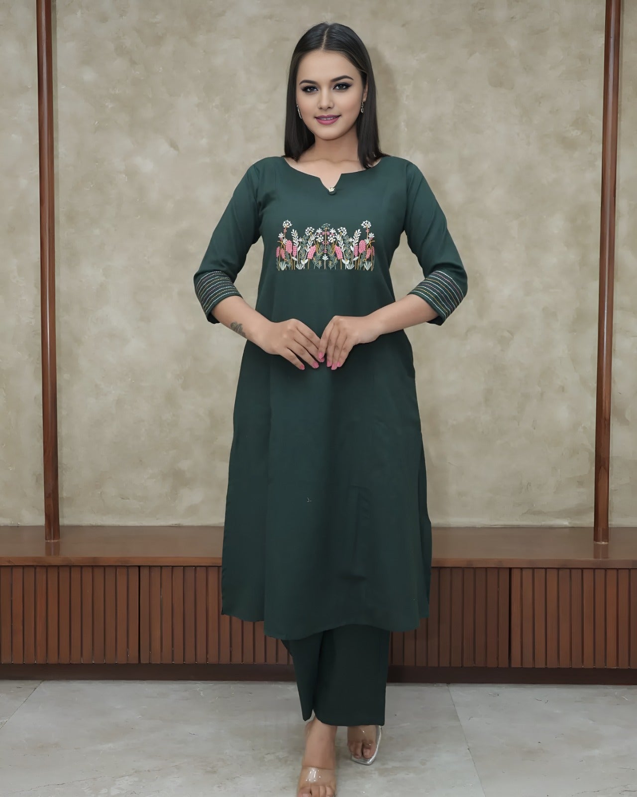 Women Floral Printed Regular Pure Cotton Kurta with Trousers