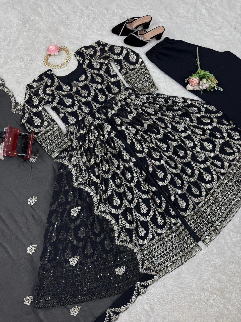 "Elegant Sequined Top & Micro Cotton Pants Set – Stylish & Comfortable"