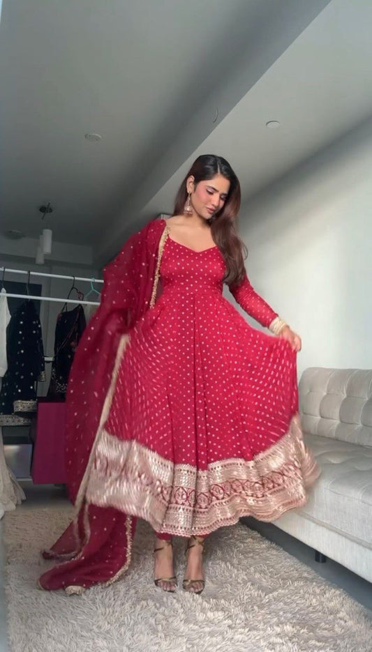 "Elegant Thread Work Set with Sequence Detailing and Lace Borders"