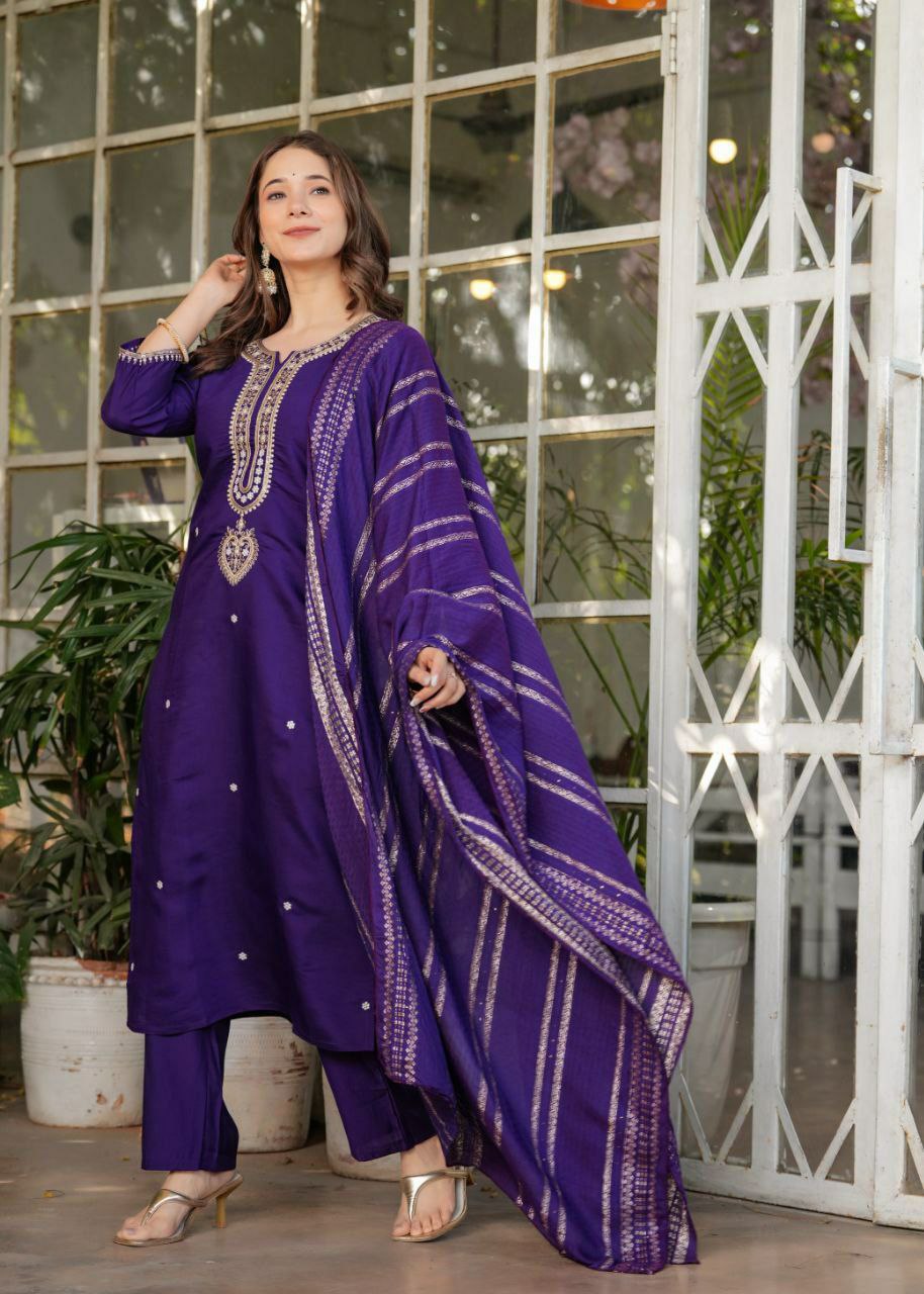 "Elegant Viscose Chanderi Kurti Set with Embroidered Sequins & Jacquard Dupatta"