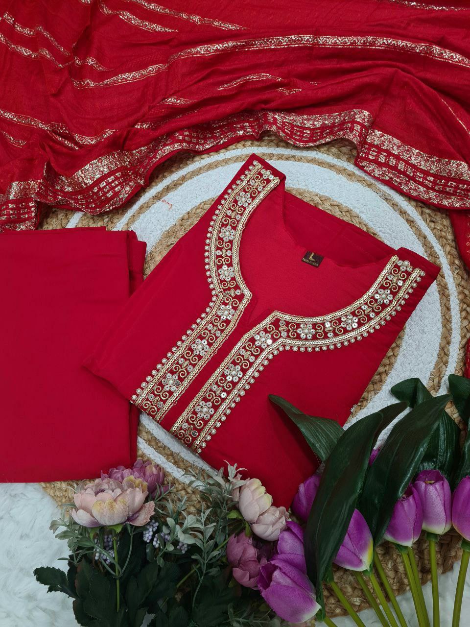 "Elegant Viscose Chanderi Kurti Set with Embroidered Sequins & Jacquard Dupatta"