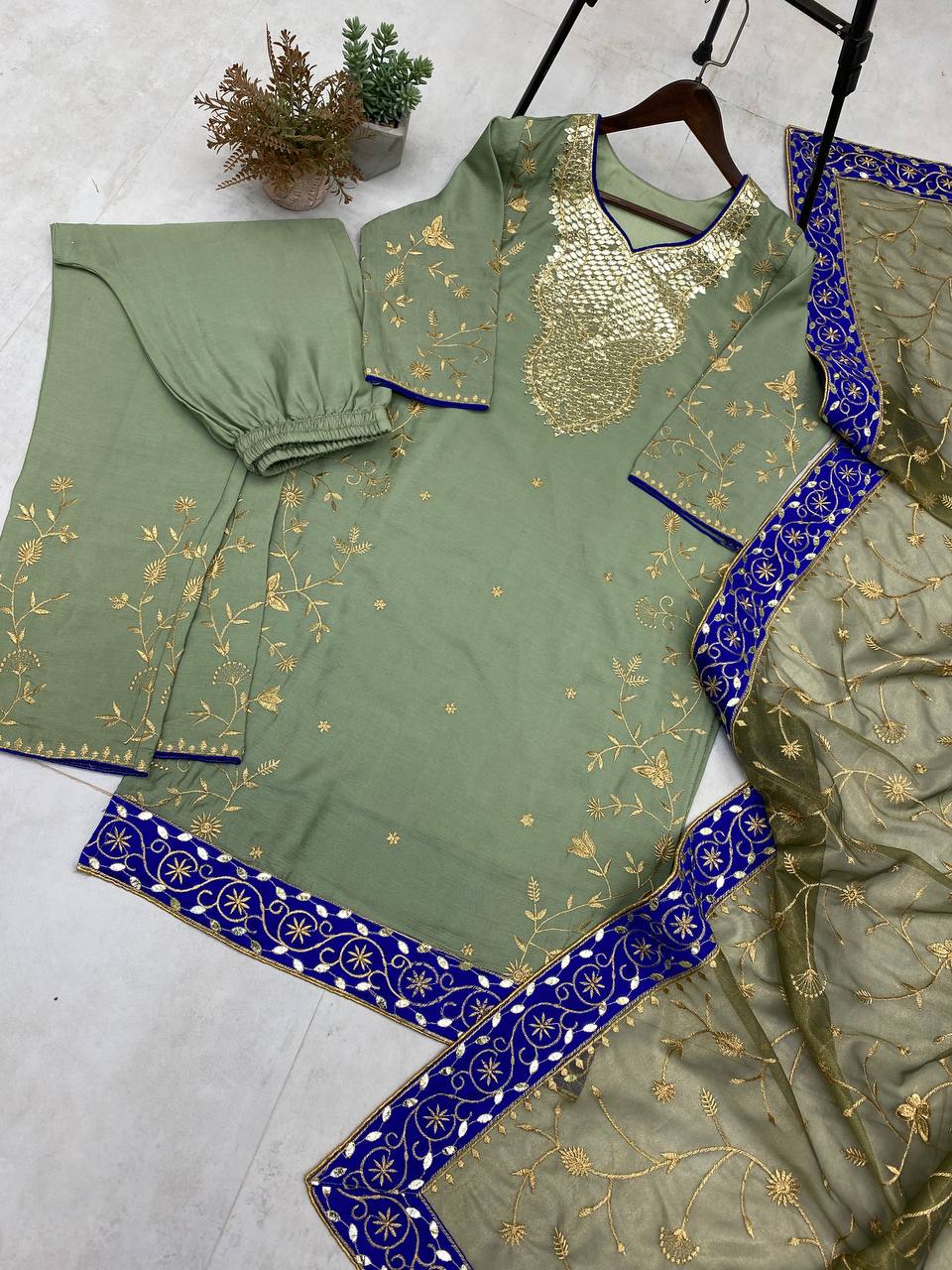 Elegant Embroidered Chinon Set with Foil Work & Twill Gold Net Dupatta