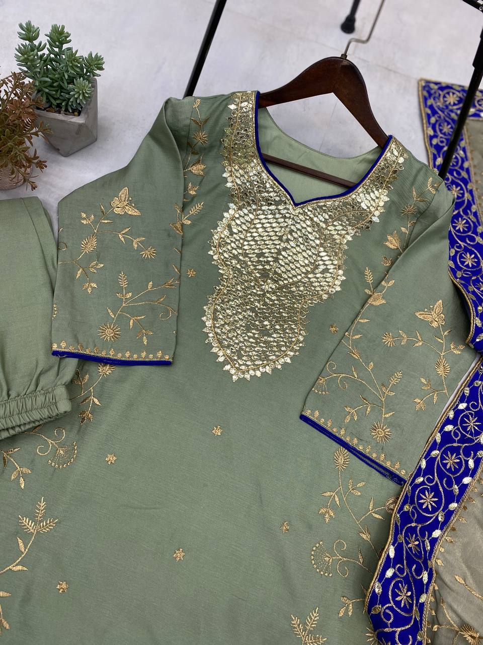 Elegant Embroidered Chinon Set with Foil Work & Twill Gold Net Dupatta