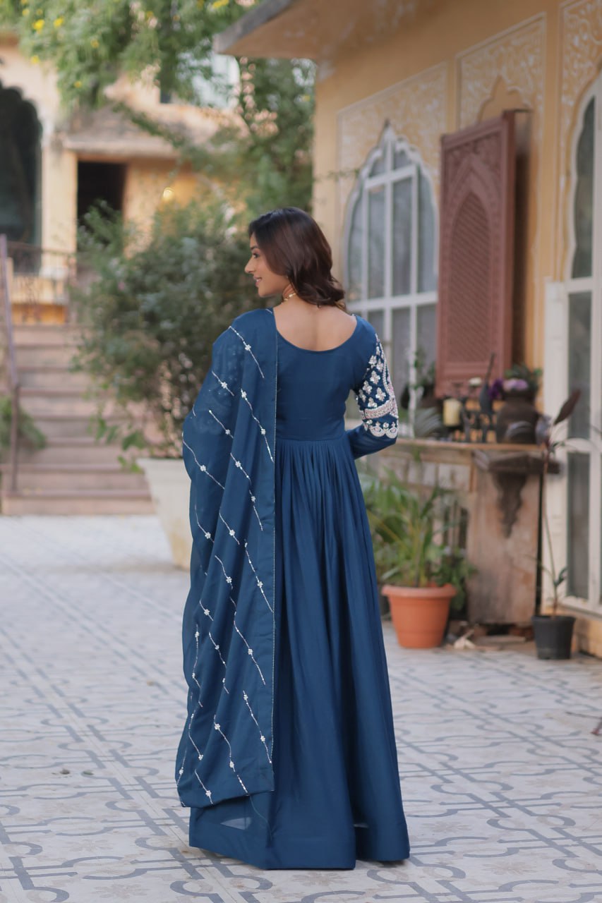 Elegant Star Georgette Embroidered Gown & Dupatta Set