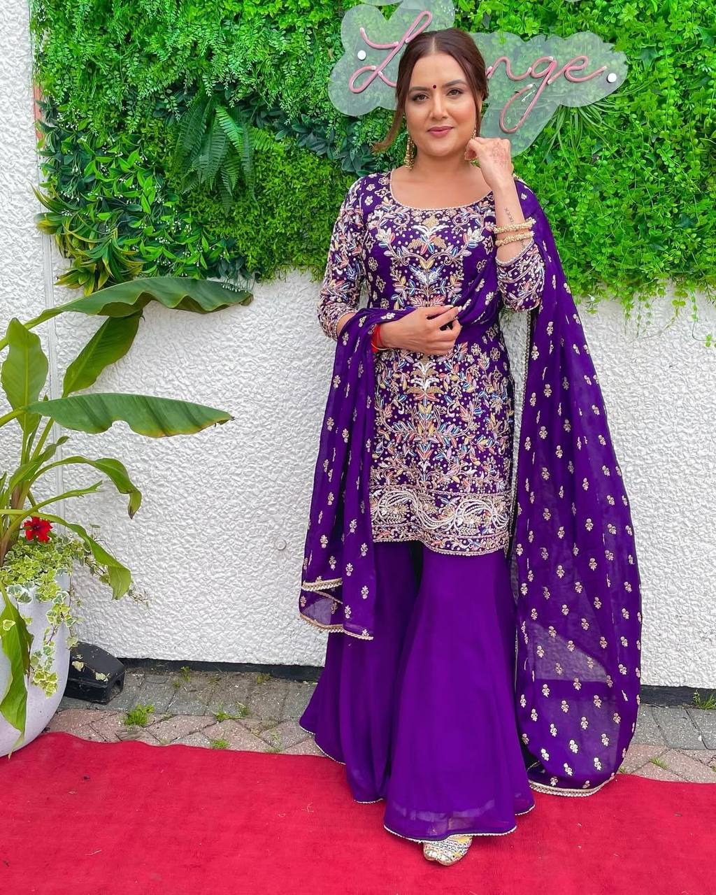 Elegant Faux Georgette Embroidered Suit Set with Samosa Lace Work