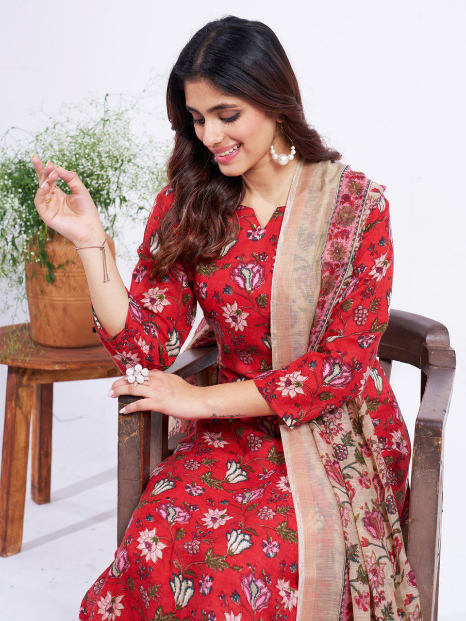 "Red Cotton Blend Printed Kurti, Pant & Dupatta Set"