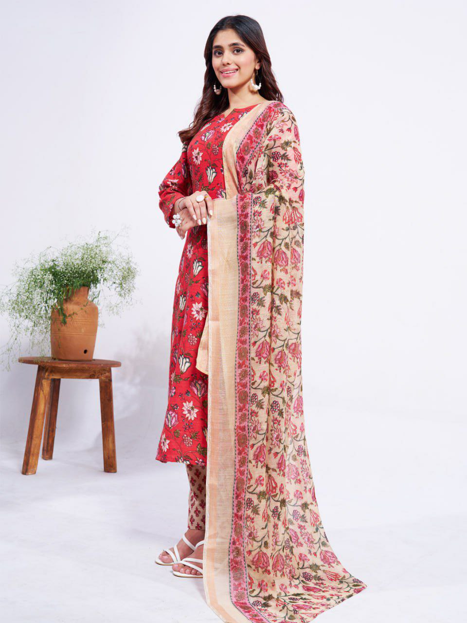 "Red Cotton Blend Printed Kurti, Pant & Dupatta Set"