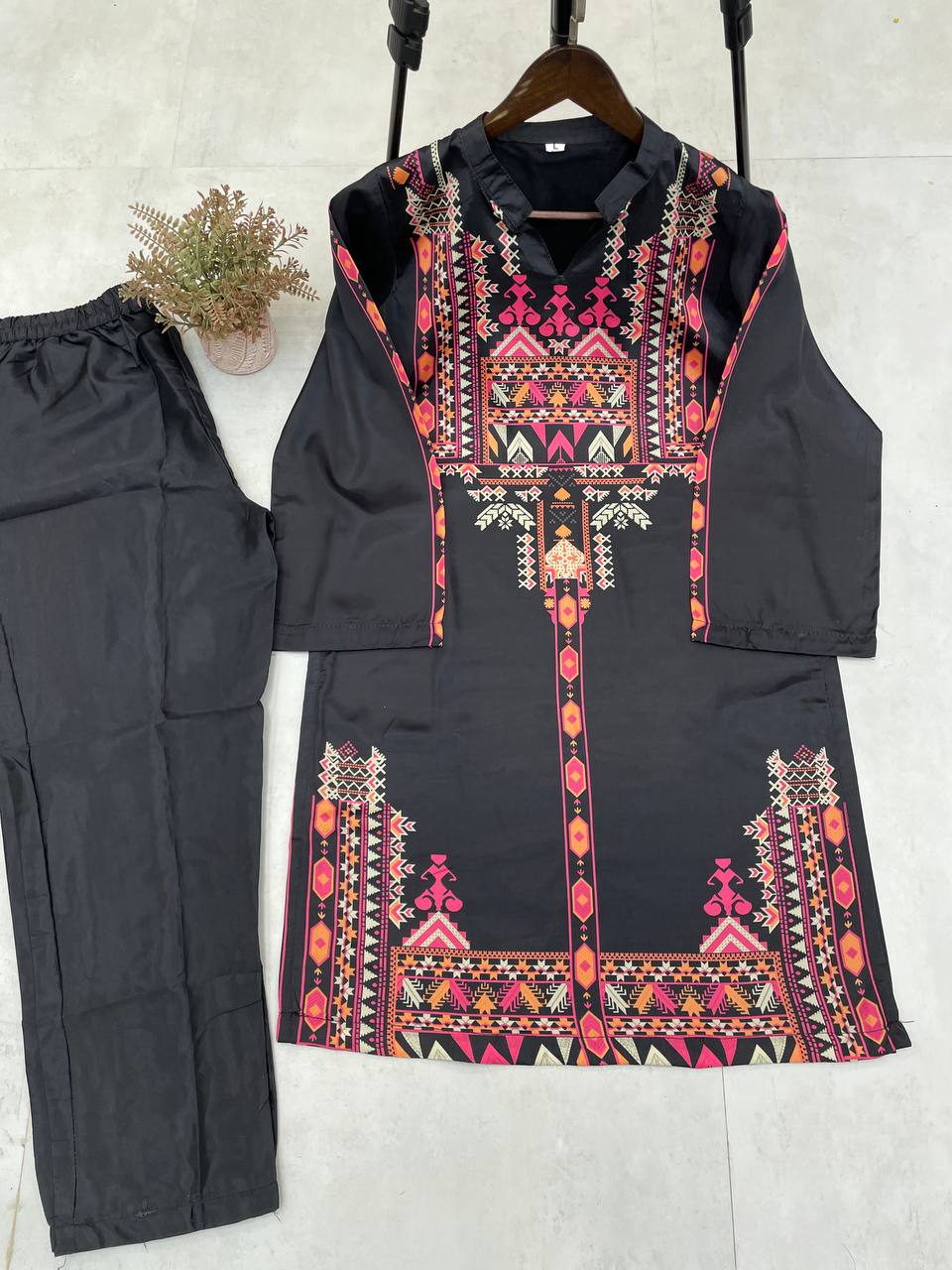 "Elegant Crepe Silk Shirt and Pant Set with Printed Work – Available in Multiple Sizes"
