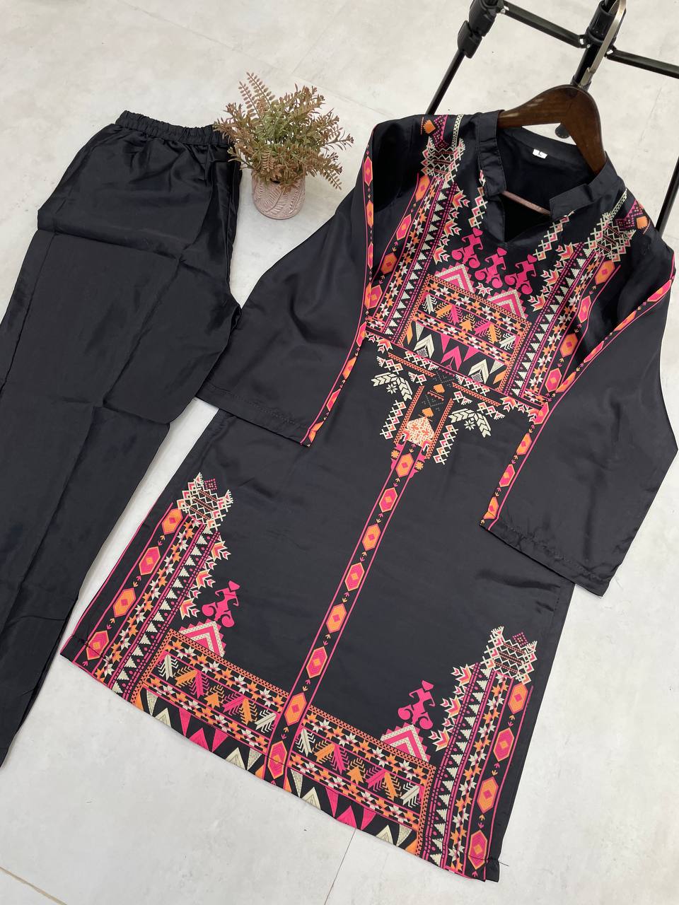 "Elegant Crepe Silk Shirt and Pant Set with Printed Work – Available in Multiple Sizes"