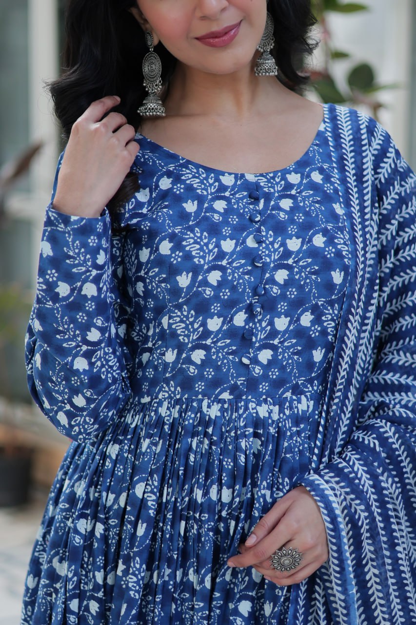 "Elegant Pure Cotton Top and Bottom Set with Matching Dupatta"