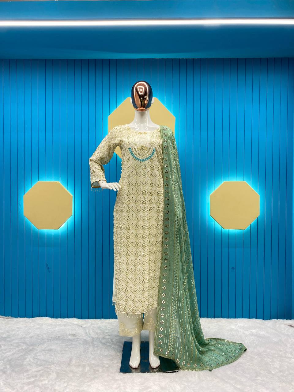 Designer Embroidery Kurta Pant set