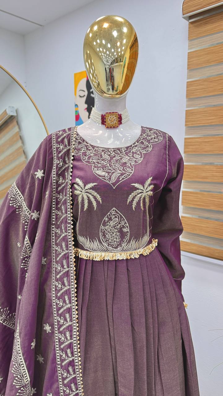 Women's designer roman chimar silk kurta sets