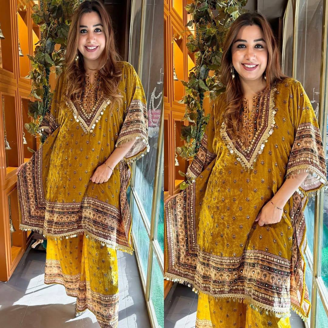 "Elegant Viscos Velvet Kaftan & Plazo Set with Digital Print"